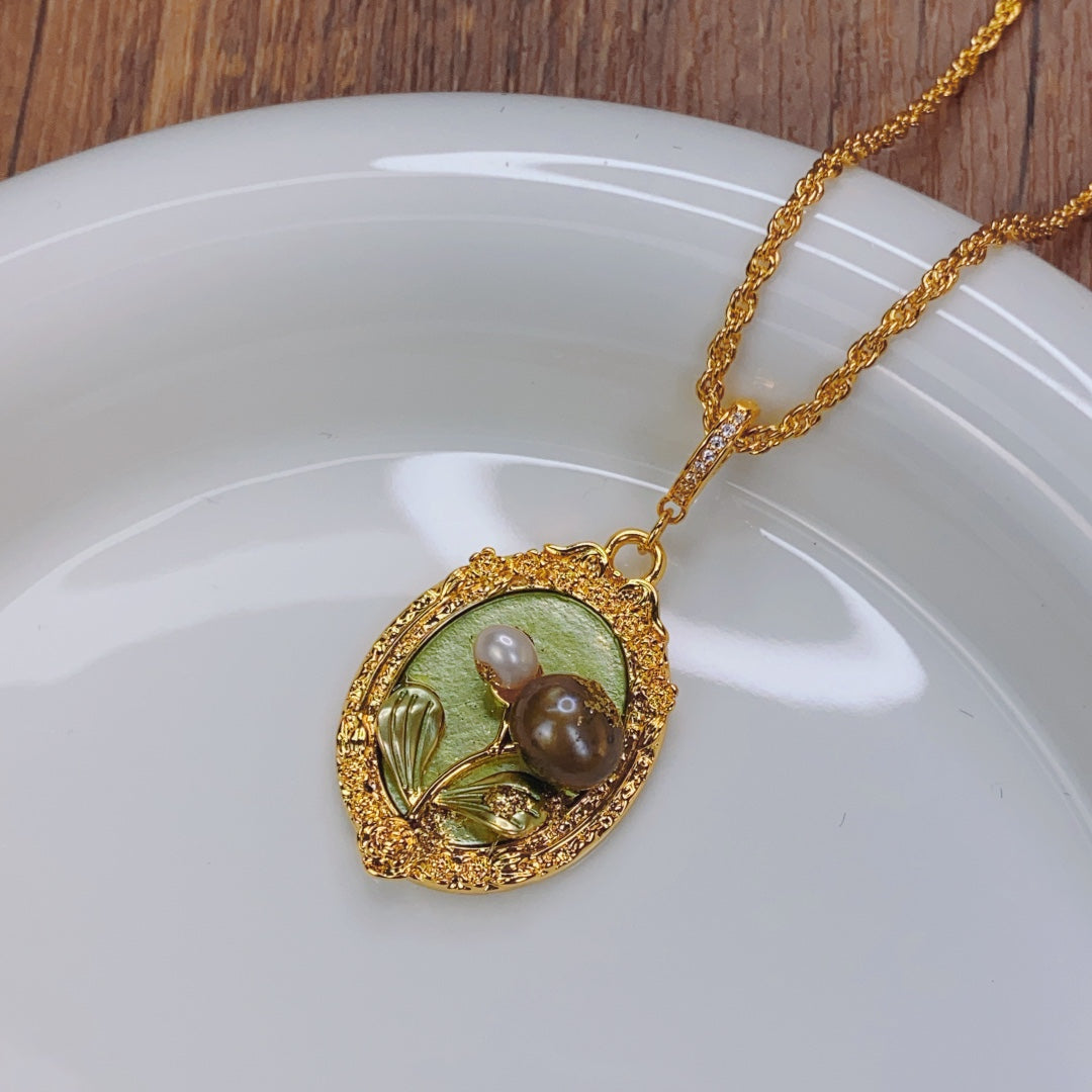 Oil Painting Necklace for Elegant Lady – Artistic and Refined Jewelry