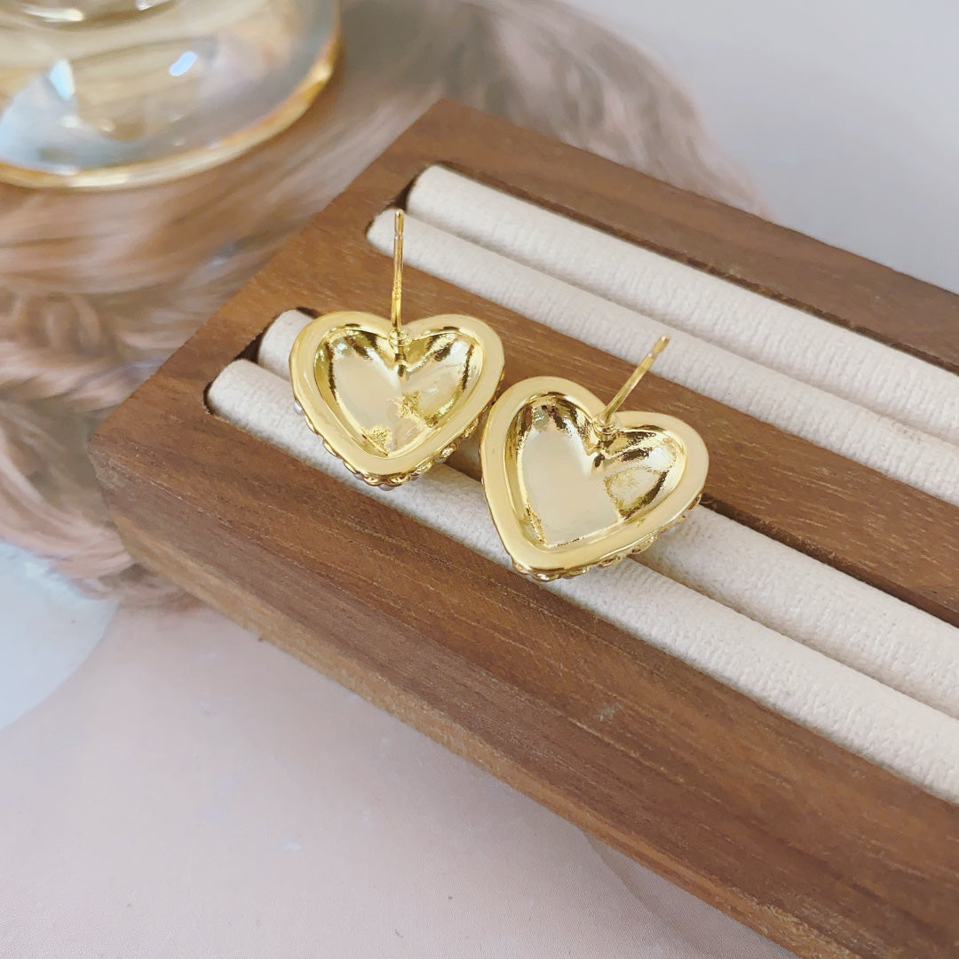 Heart Shape Earrings – Elegant and Timeless Jewelry for Every Occasion
