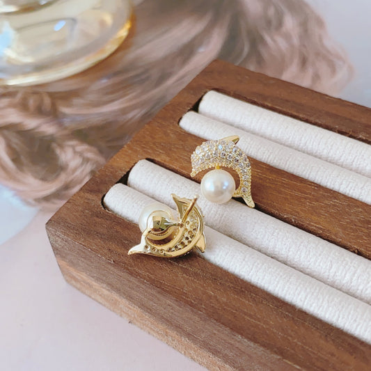 Pendientes de delfín con circonitas artificiales 5A: joyas elegantes y brillantes para mujer